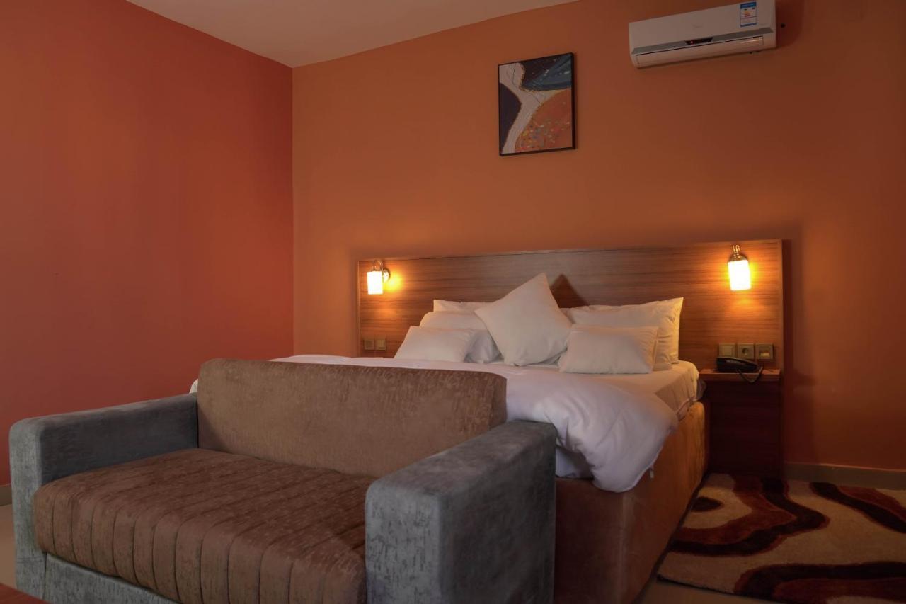 Dialali Hotel Nouakchott Buitenkant foto
