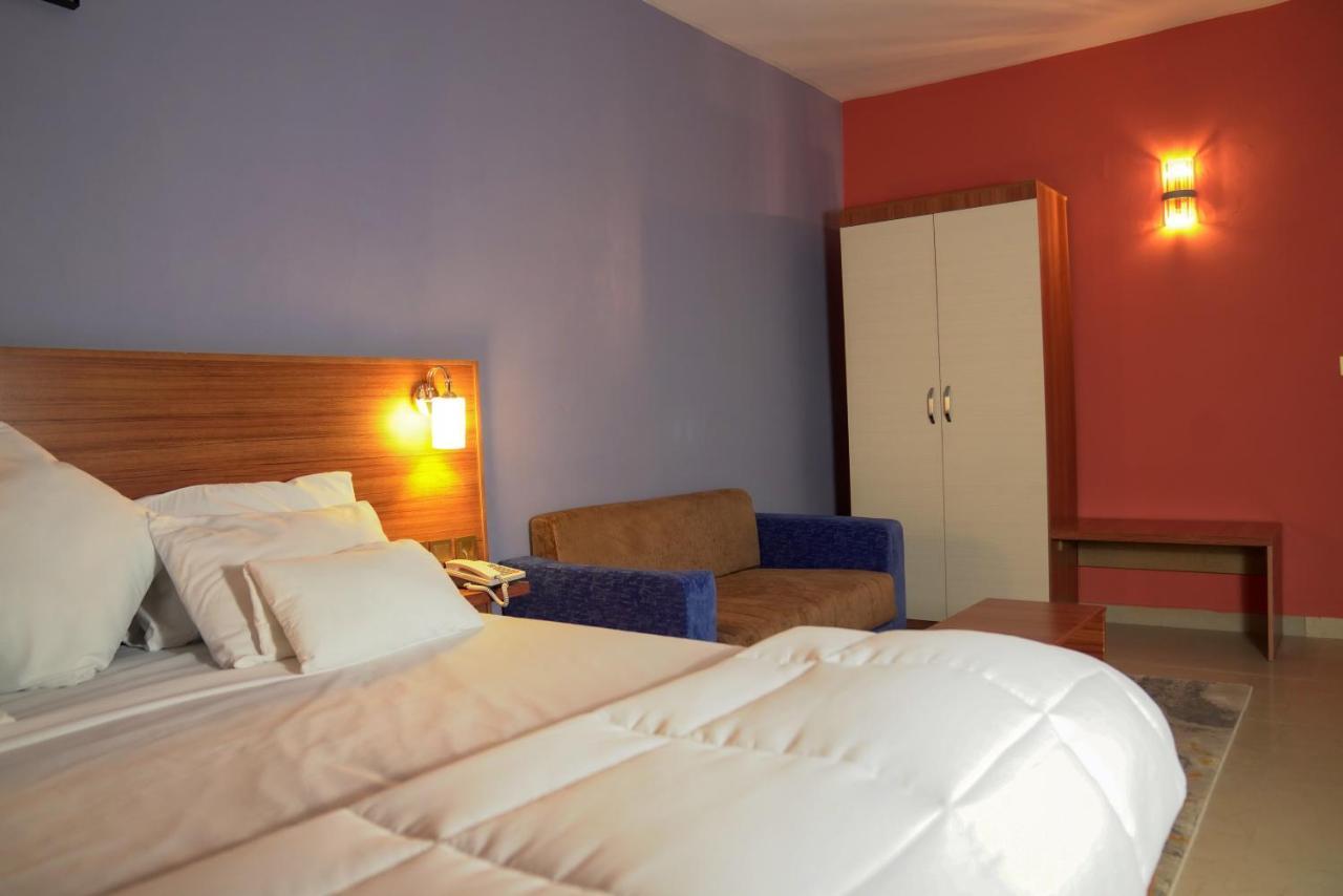 Dialali Hotel Nouakchott Buitenkant foto