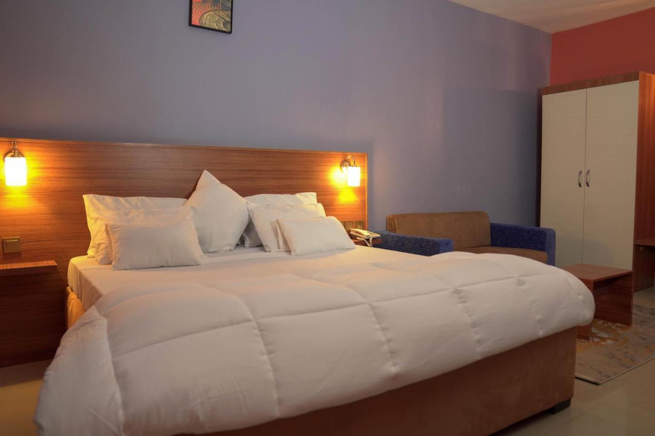 Dialali Hotel Nouakchott Buitenkant foto