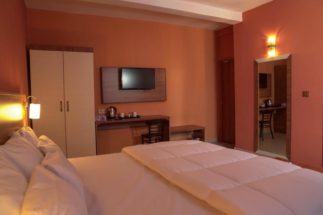 Dialali Hotel Nouakchott Buitenkant foto