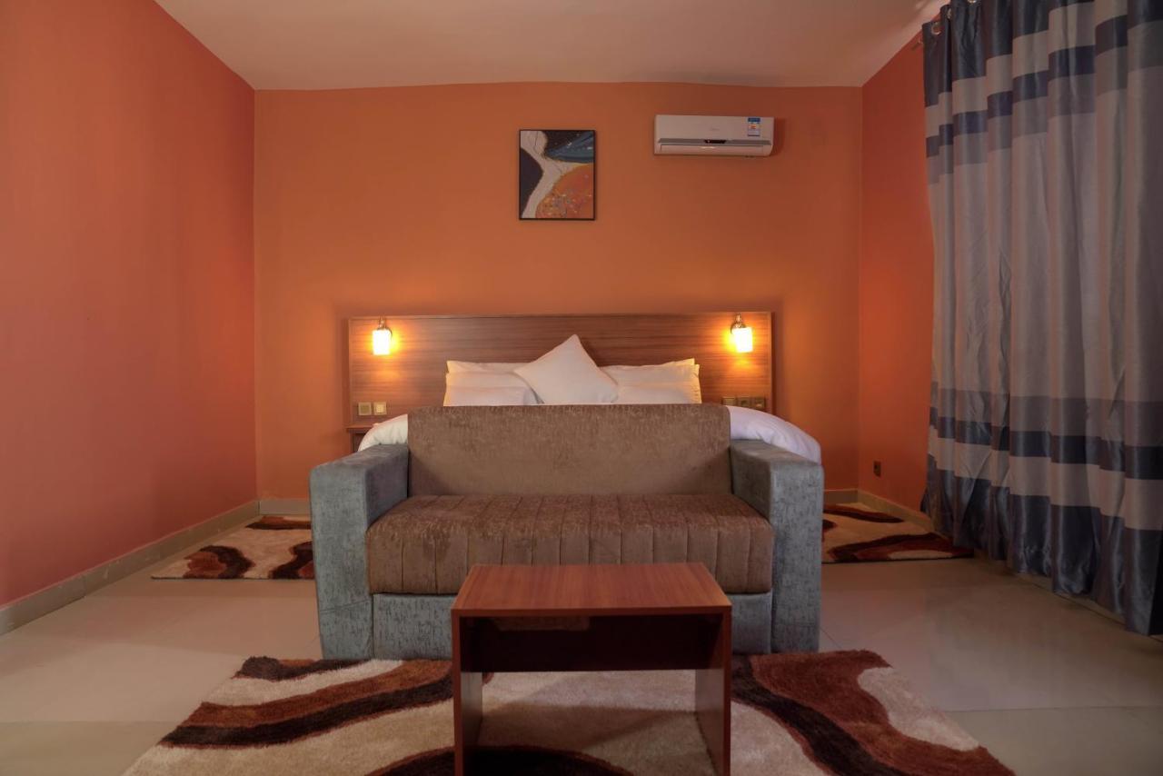 Dialali Hotel Nouakchott Buitenkant foto
